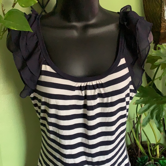 Express blue and white top - Picture 2 of 9